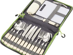 set de couvert et cuisine pour camping