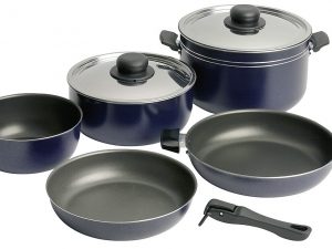 set de poëles et casseroles