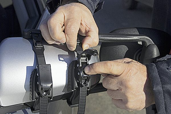 tuto pour accrocher rétroviseur supplémentaire