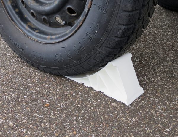 ale blanche pour pneu de camping-car ou fourgon